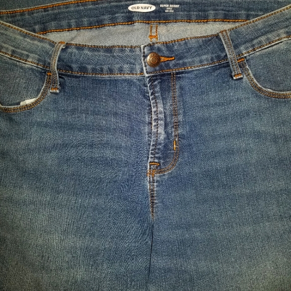 Old Navy Denim - Old Navy Super Skinny Ankle Mid Rise sz14
